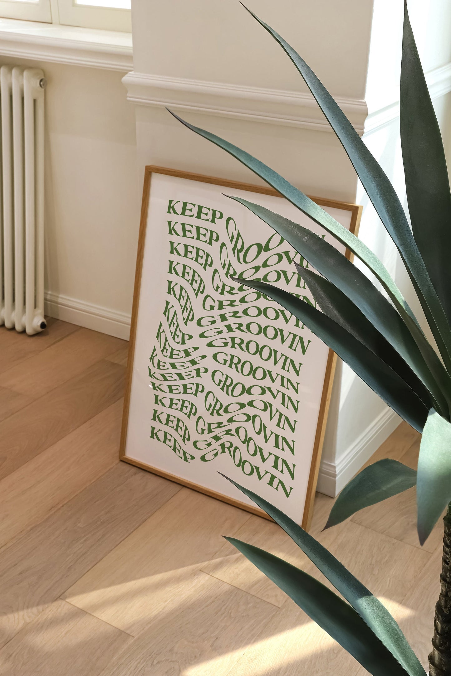 KEEP GROOVIN PRINT